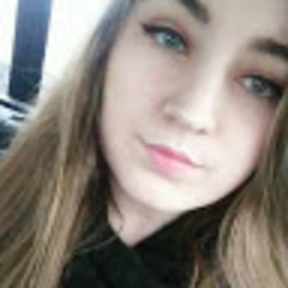 Meet your Posher, Andie